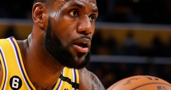 Агент Леброна — о возможном обмене: «Нет. Он закончит сезон в “Лейкерс”»