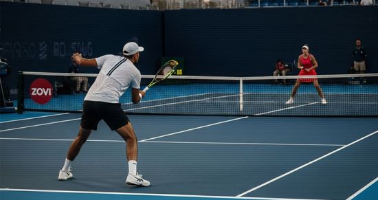 «Битва полов» в Дубае: Киргиос обыграл Сабаленко, но обещанного шоу не получилось