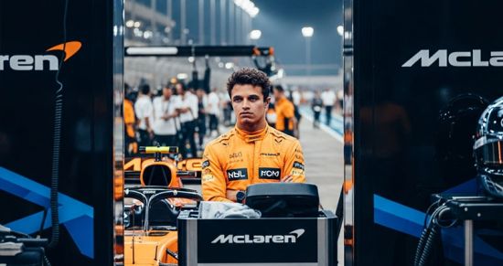 «Макларен» спрятал Норриса от камер перед Катаром — и промахнулся со стратегией. Титул решится в Абу‑Даби