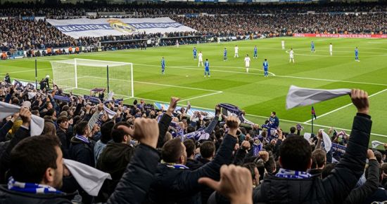 На «Бернабеу» — свистопад: фанатам «Реала» грозят запретом сектора за бу, Переса зовут в отставку