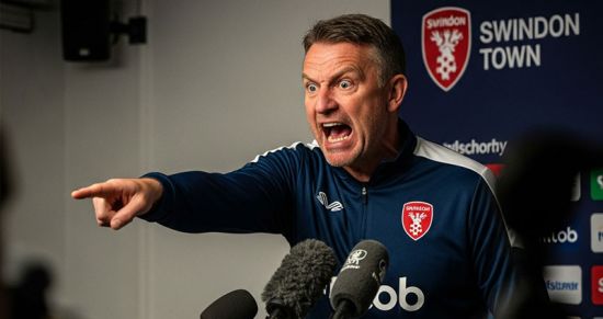 Тренер «Суиндона» взорвался: назвал ФА и Футбольную лигу «трусами» из‑за внезапного бана капитана