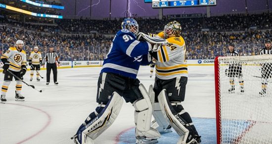 Василевский бросил перчатки — и перевернул матч под открытым небом: «Тампа-Бэй» дожала «Бостон»