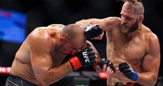 Обзор турнира UFC 275: уничтоженная Енджейчик, сложная победа Шевченко и лучший мэйн-эвент года (видео)