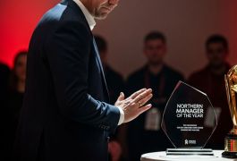 Арне Слот отказался от награды после 0:3 от «Ноттингем Форест»