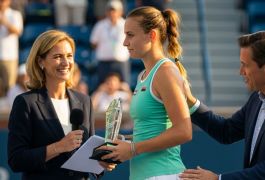 Елена Рыбакина убрала руку представителя спонсора на церемонии в Индиан-Уэллсе — момент попал на видео