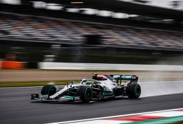 «Феррари» требует разъяснений от ФИА по крылу «Мерседеса»: соперник на грани регламента?