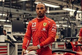 Хэмилтону дали последний шанс в «Феррари»: команда уже наметила сменщика