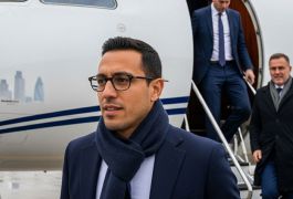 Лиам Росеньор прилетел в Лондон: «Челси» начал переговоры с главным тренером «Страсбура»