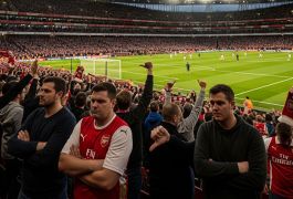 Почему на «Эмирейтс» послышались свисты: как ожидания вокруг «Арсенала» меняют атмосферу