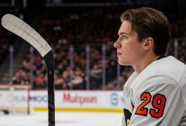 Почему у Матвея Мичкова до сих пор мало игрового времени в «Филадельфии»