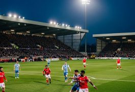 «Рексем» готовит рекордную заявку на 19 млн: Рейнольдс и Макэлхенни вложили ещё 48 млн фунтов