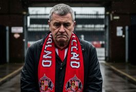 Три года без футбола: фанату «Сандерленда» дали бан за расистский жест в адрес игроков «Лидса»