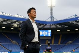 Владелец «Лестера» Кхун Топ — о кризисе, фанатах и риске вылета: «Никто не хочет в третий дивизион»