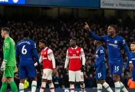 Жаркое дерби в Лондоне: «Челси» вдесятером удержал ничью с «Арсеналом», Мерино спас гостей