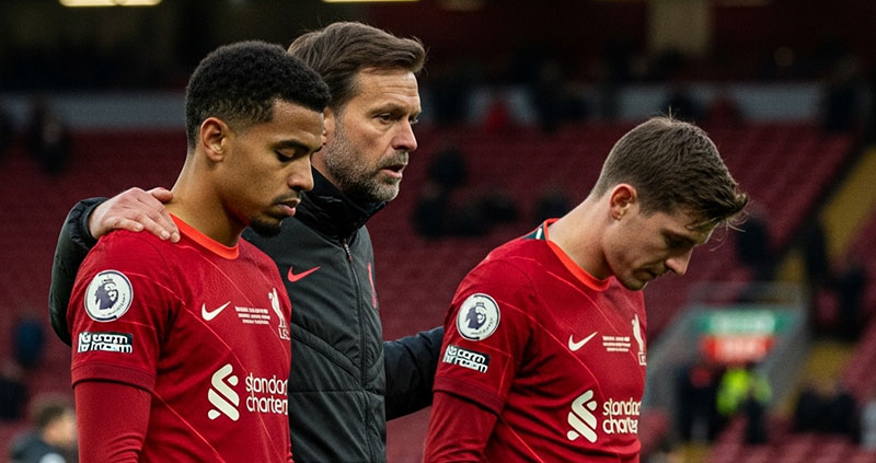 Ливерпуль разваливается на части: трибуны Энфилда впервые за долгое время потеряли терпение