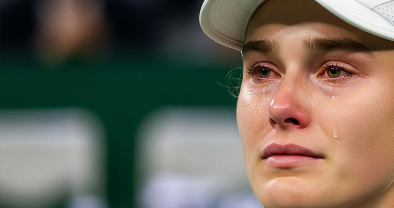 Соболенко плачет