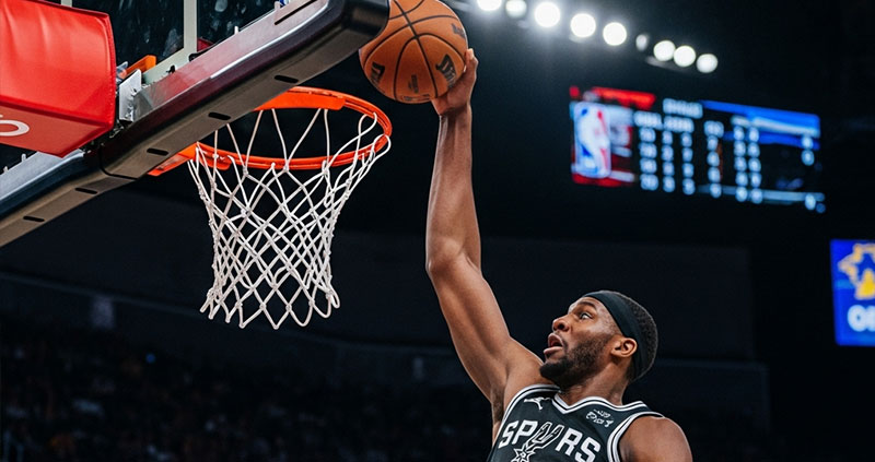 Вембаньяма «Лейкерс» показал мощный данк над Бронни