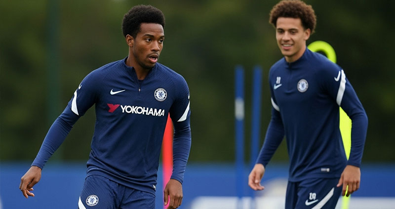 Челси получает двойное усиление к матчу с Астон Виллой: Эстеван и Делап возвращаются после травм