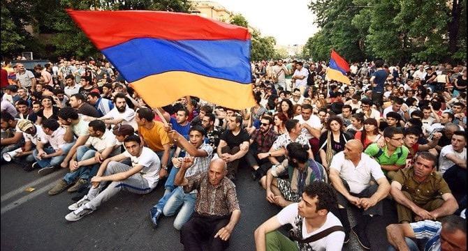 Armenia protesti